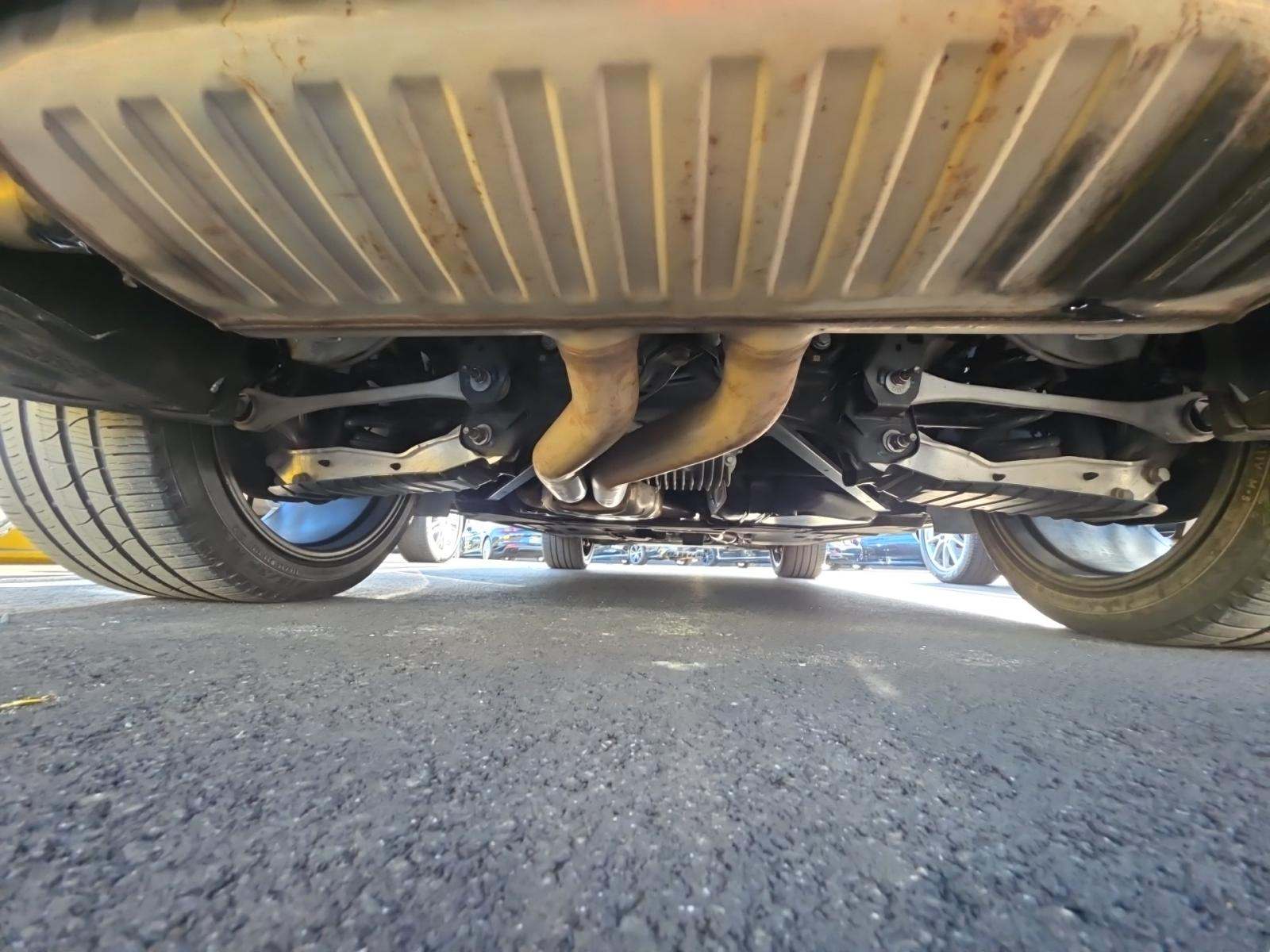 2022 Porsche Cayenne Platinum Edition AWD