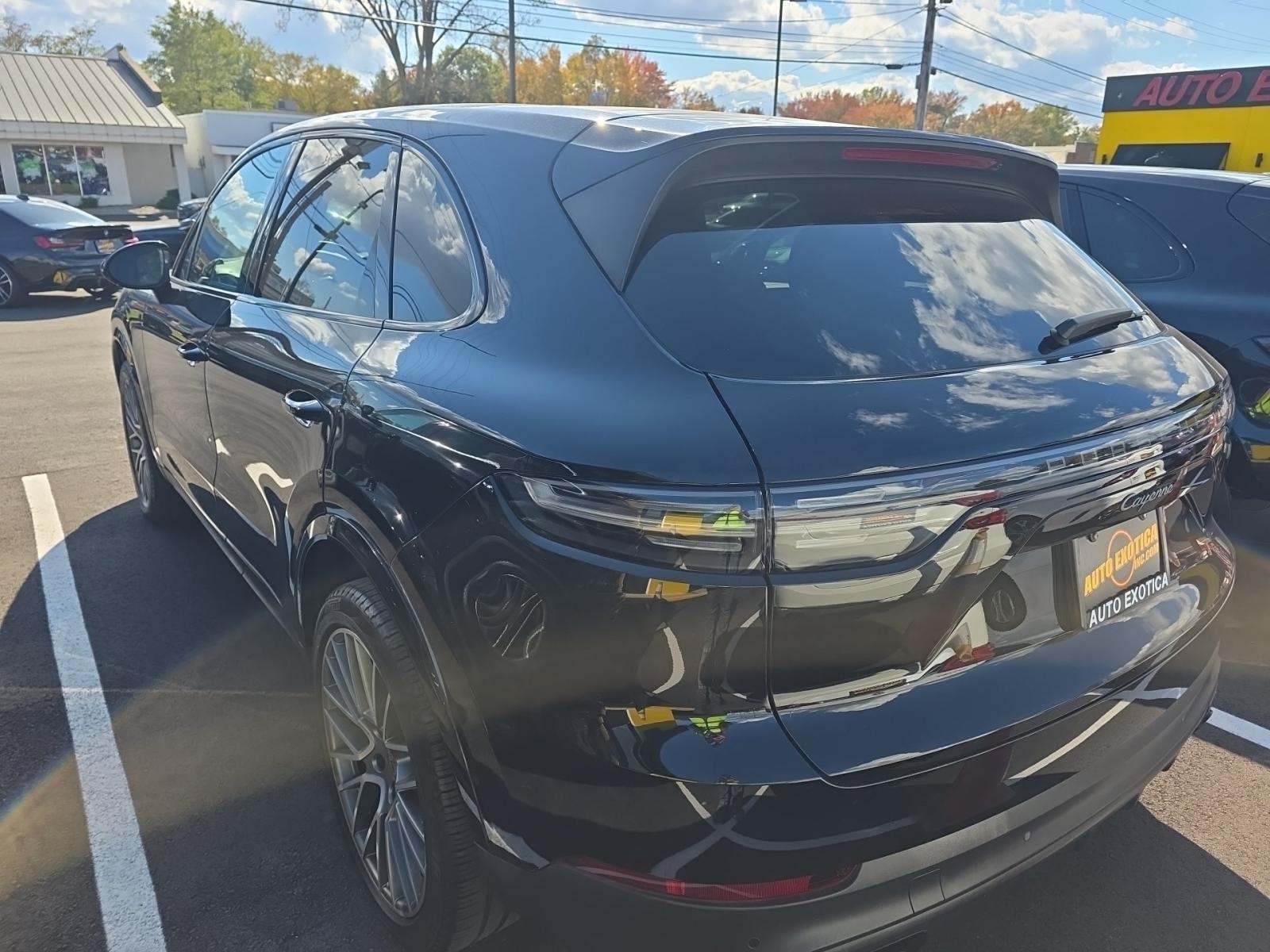 2022 Porsche Cayenne Platinum Edition AWD