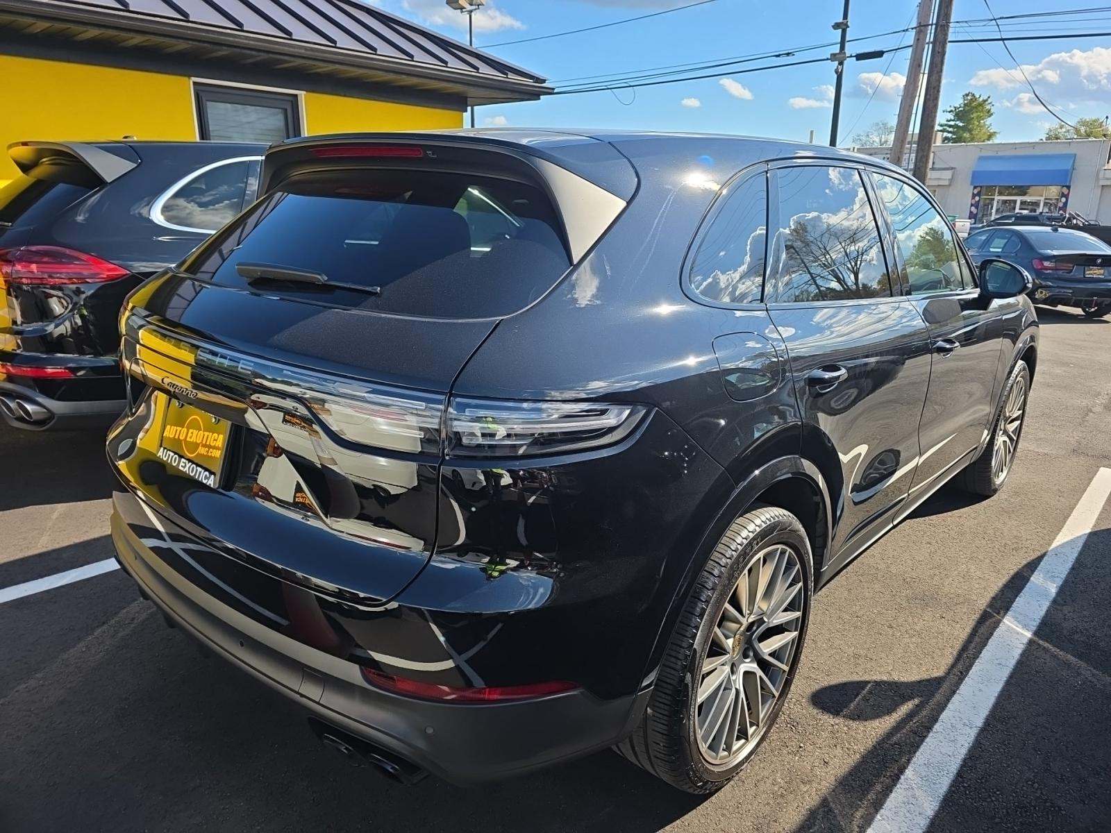 2022 Porsche Cayenne Platinum Edition AWD