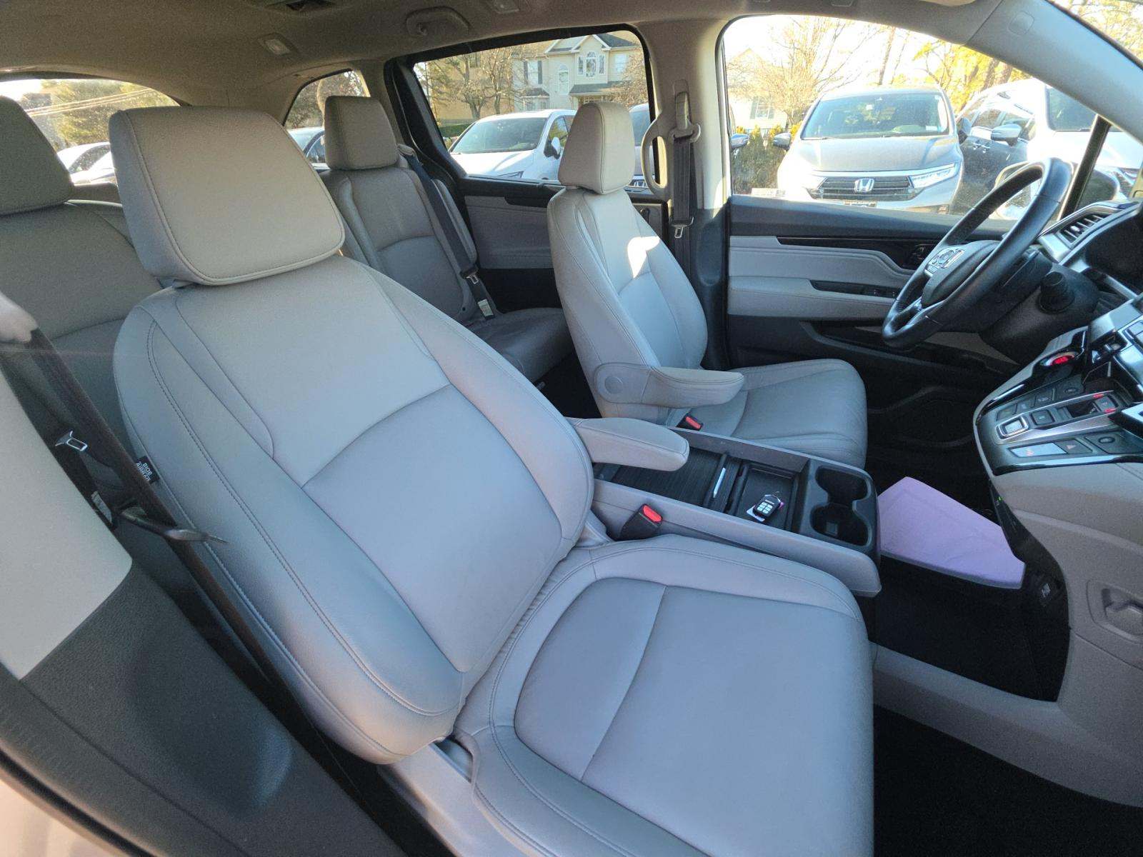 2023 Honda Odyssey Touring FWD