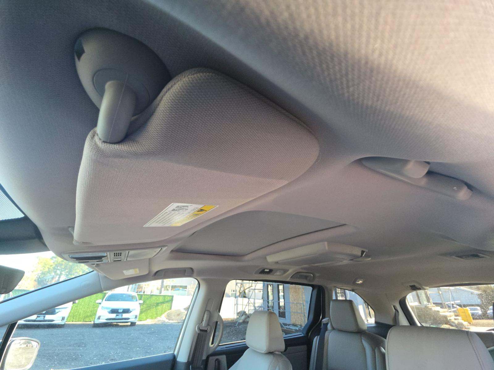 2023 Honda Odyssey Touring FWD