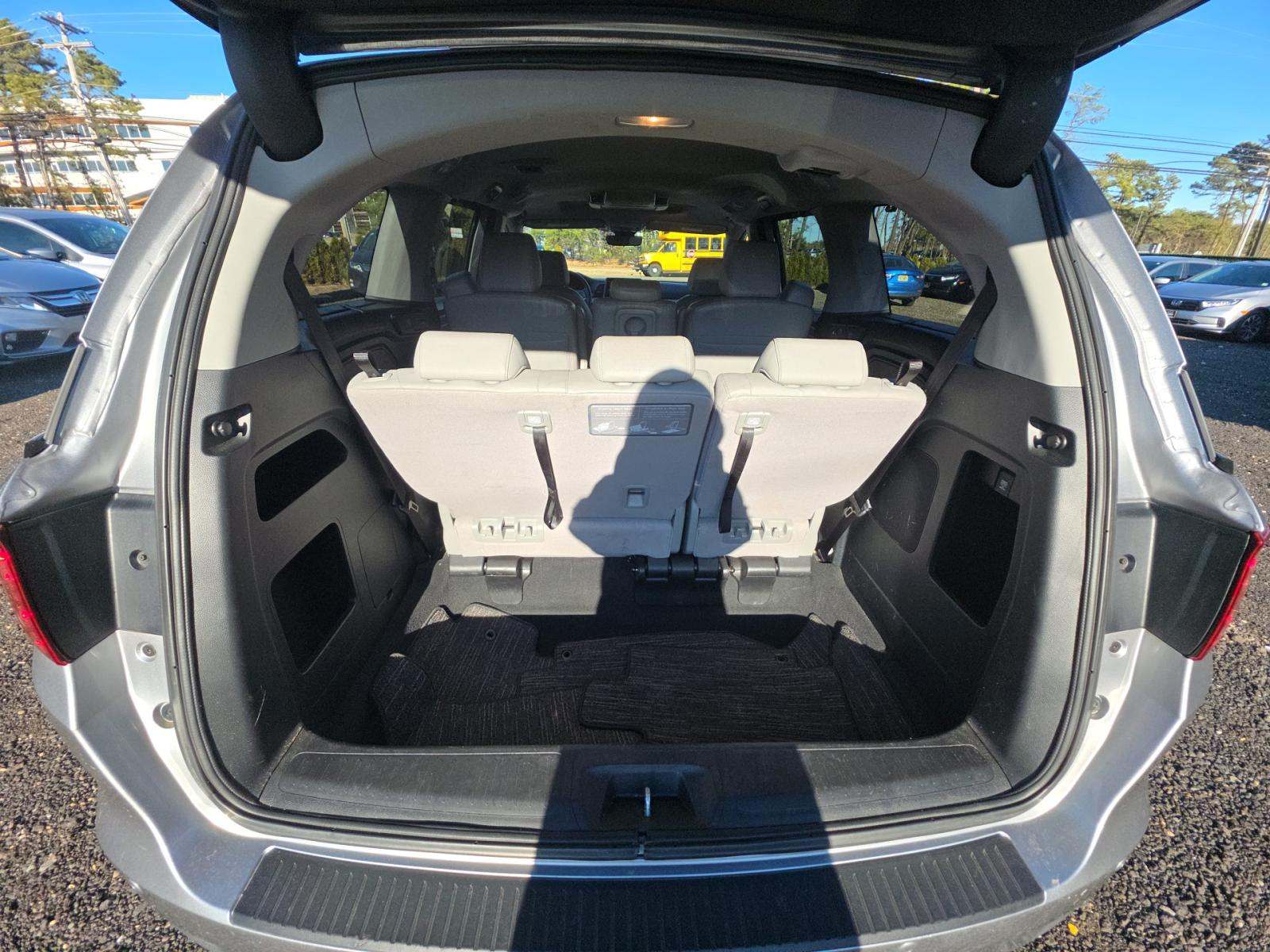 2023 Honda Odyssey Touring FWD