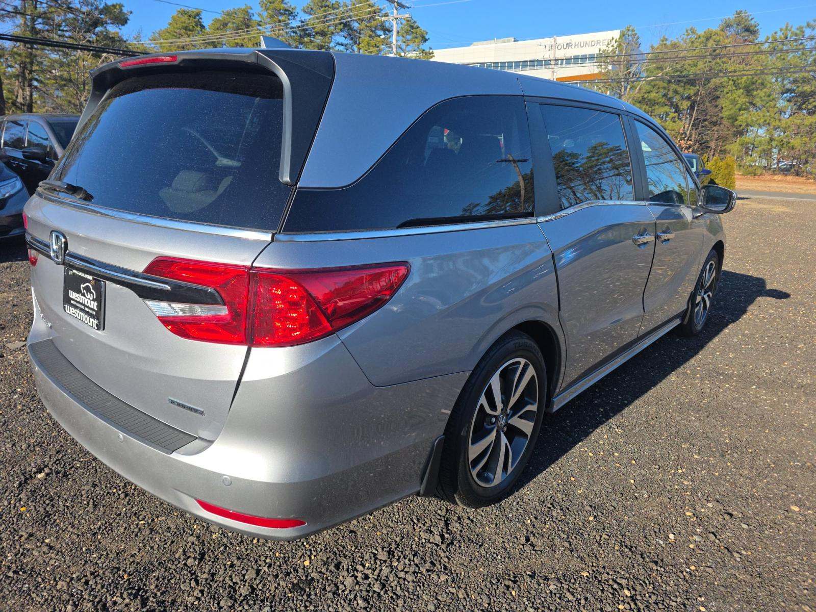 2023 Honda Odyssey Touring FWD
