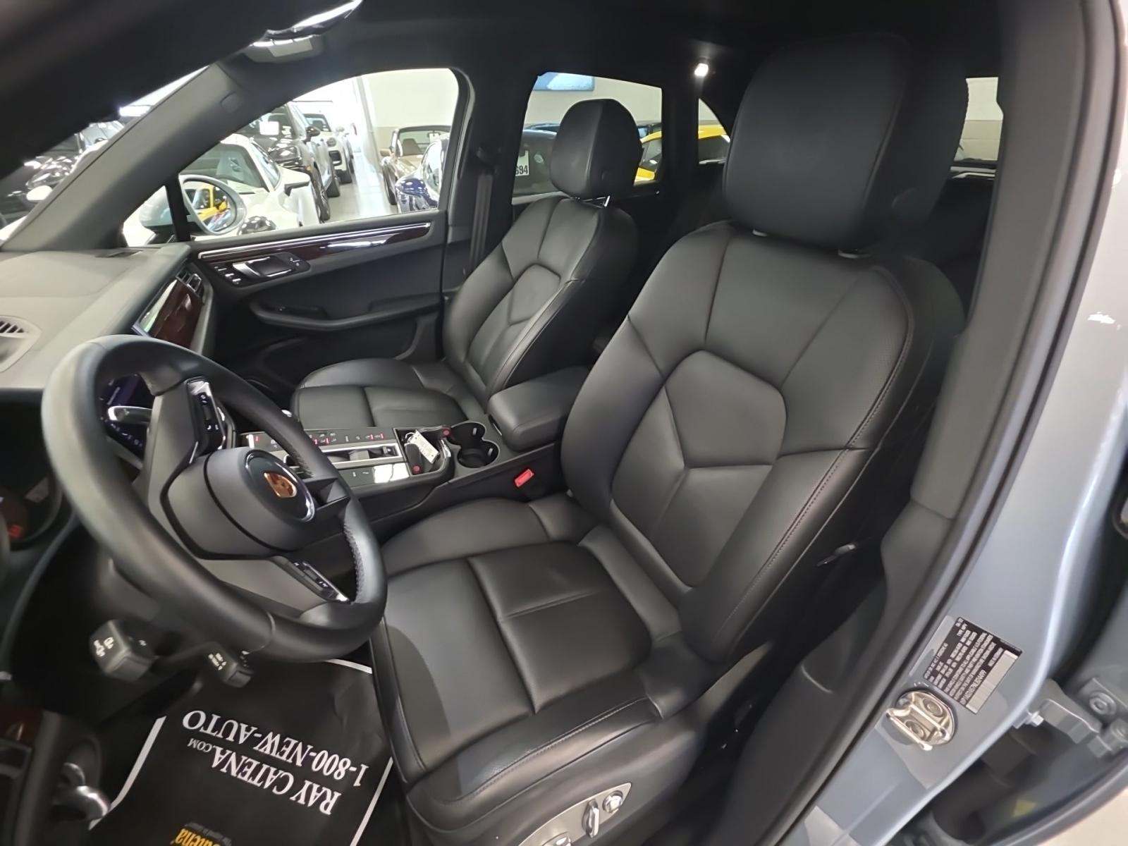 2022 Porsche Macan S AWD