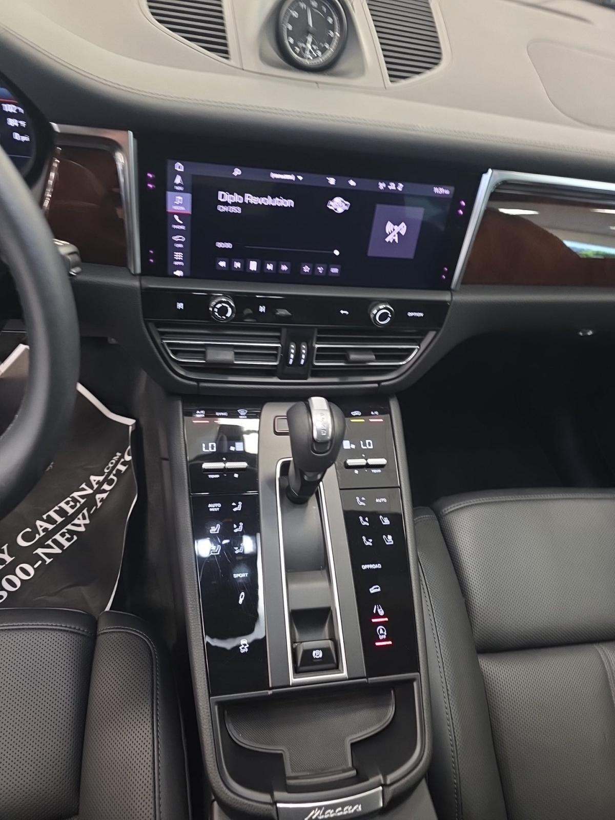 2022 Porsche Macan S AWD