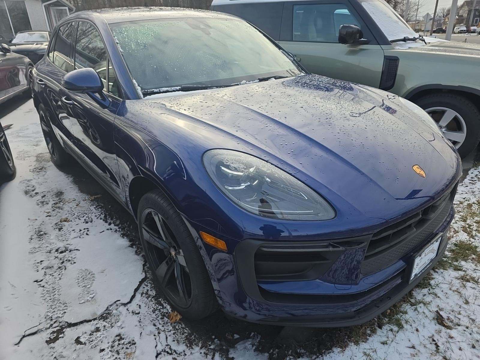 2024 Porsche Macan Base AWD