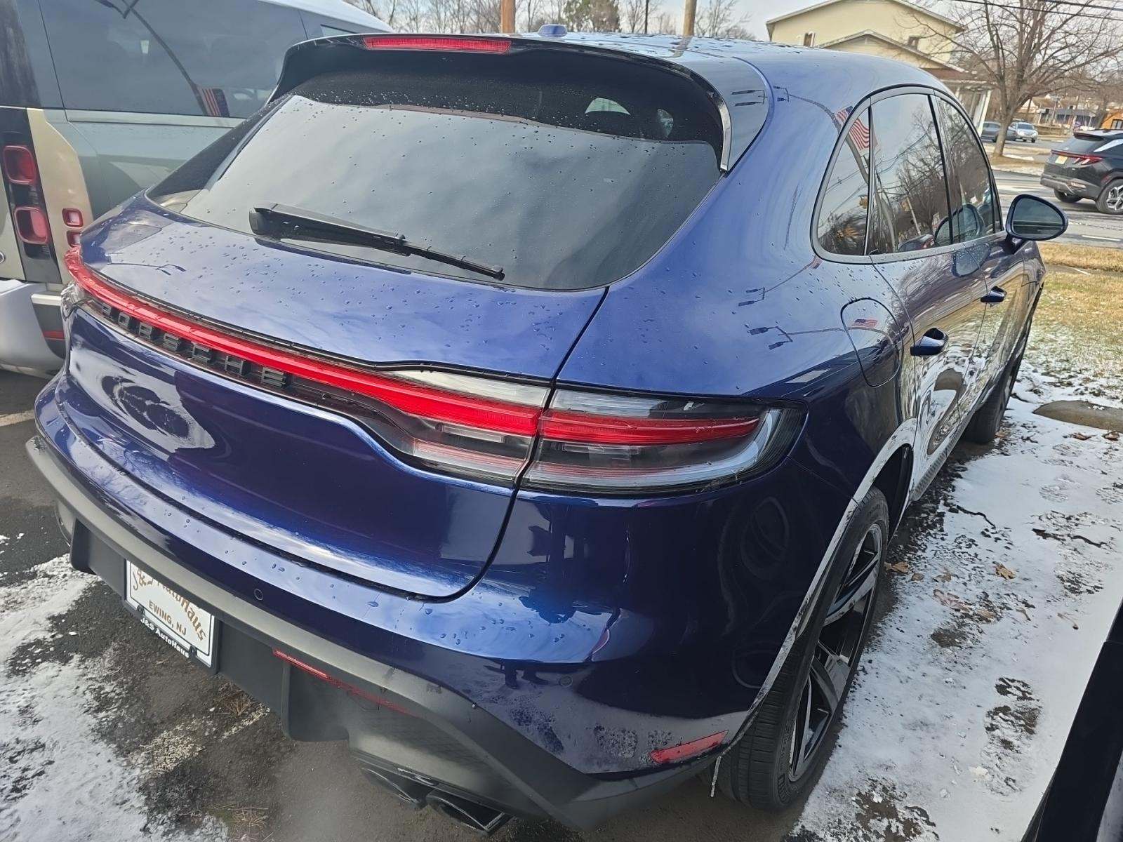 2024 Porsche Macan Base AWD