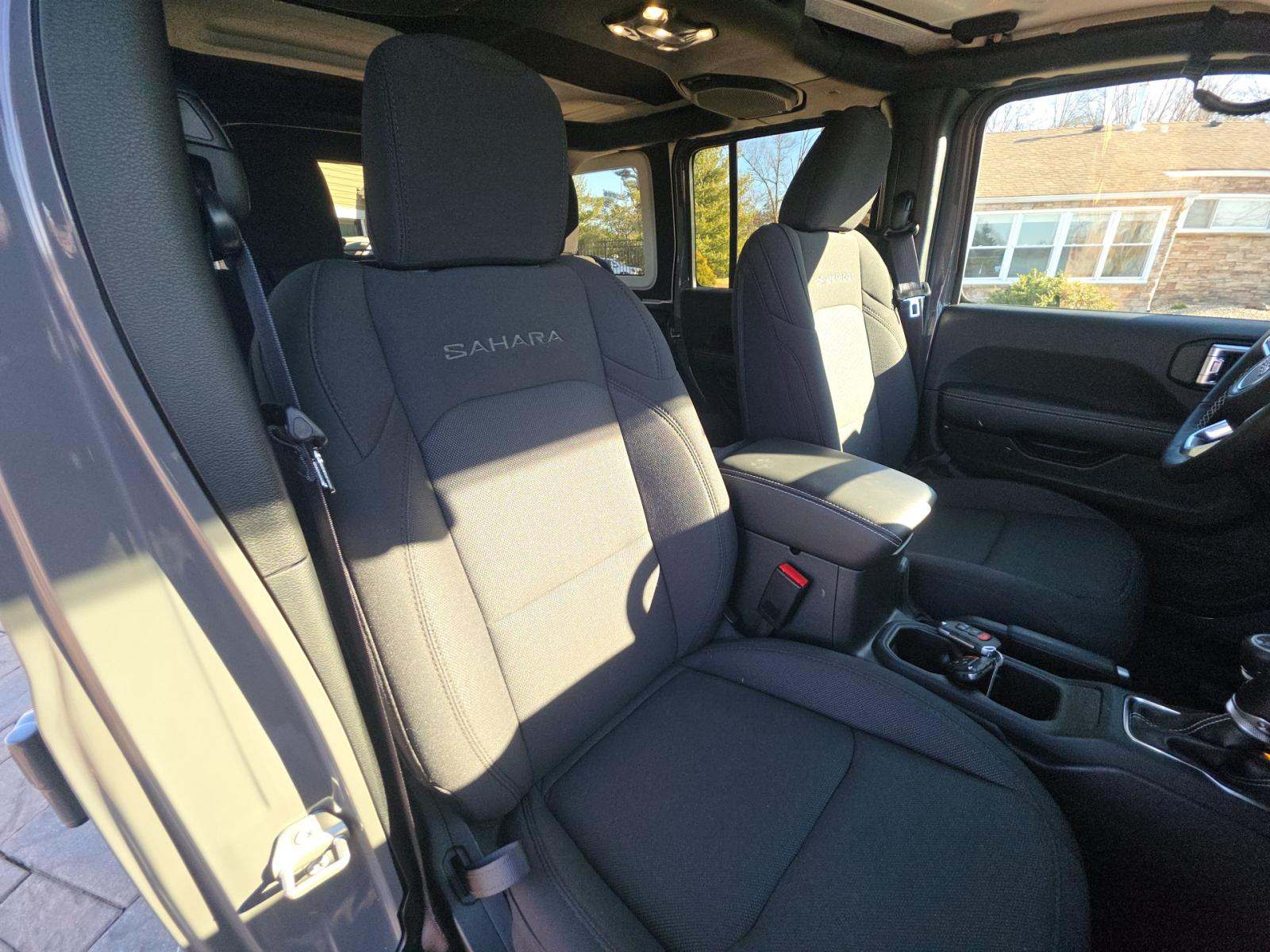 2023 Jeep Wrangler Sahara AWD