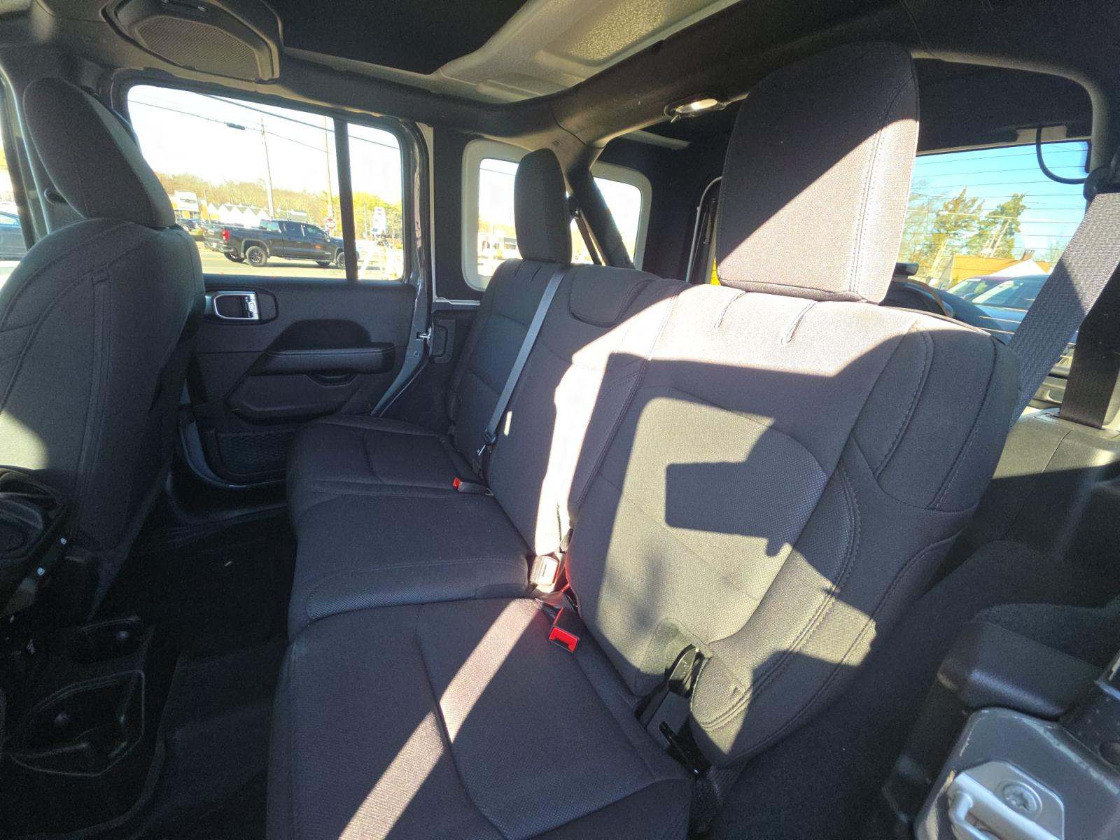 2023 Jeep Wrangler Sahara AWD