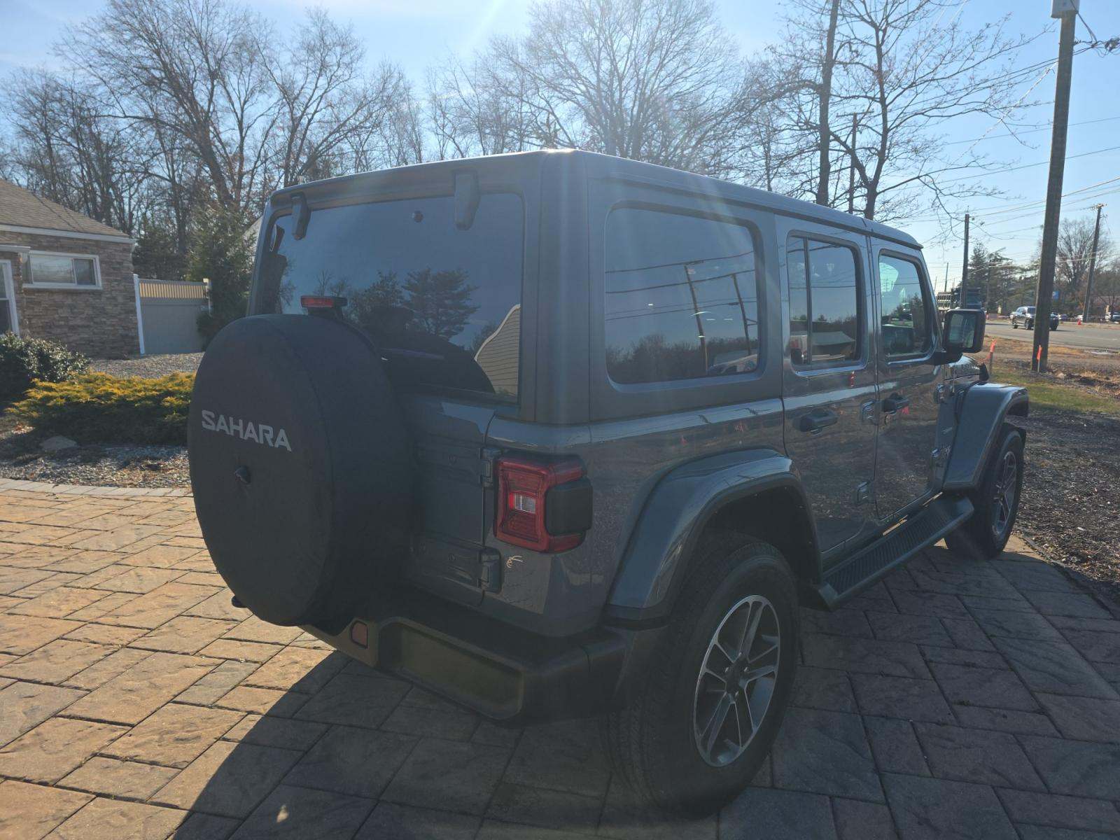2023 Jeep Wrangler Sahara AWD