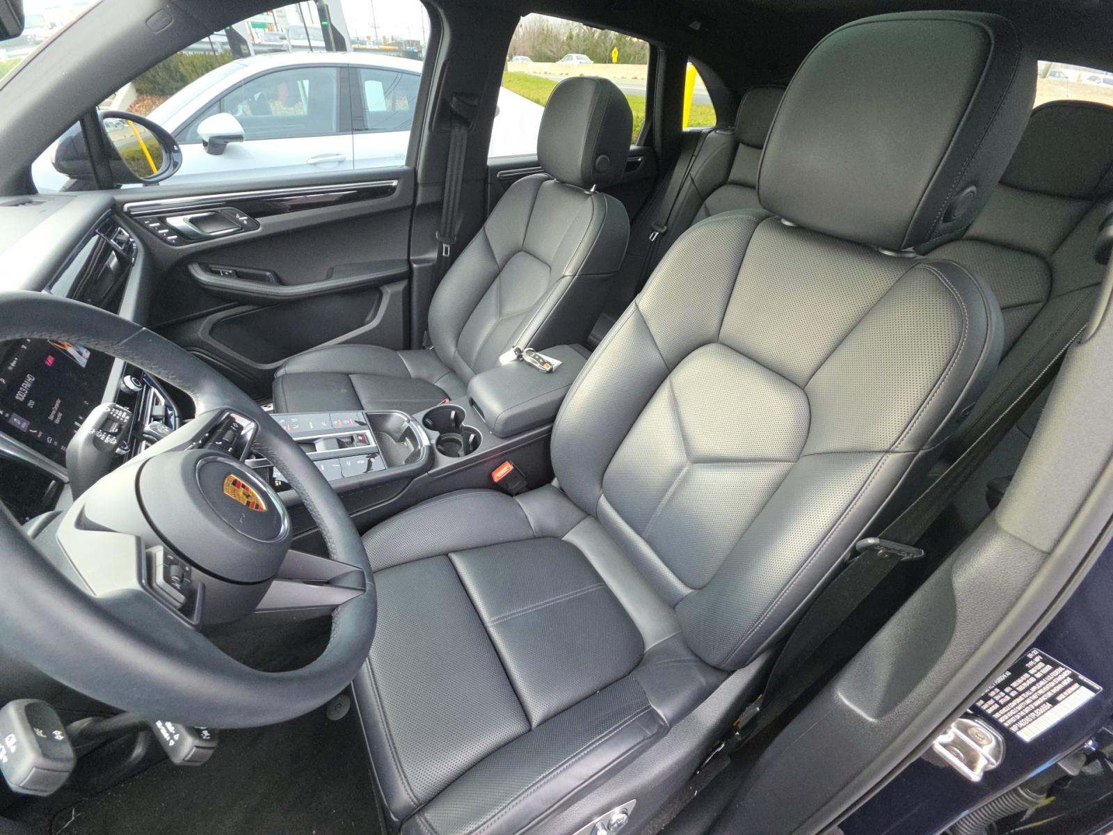 2023 Porsche Macan S AWD