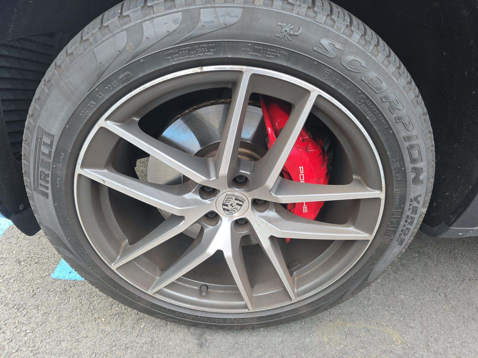 2023 Porsche Macan S AWD