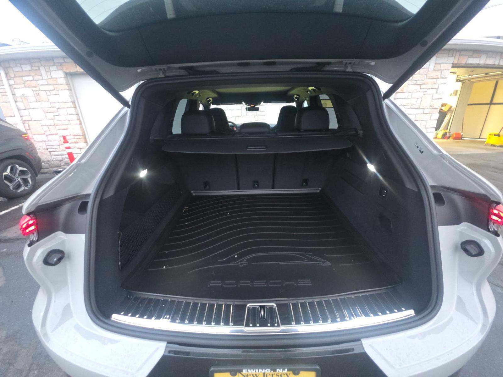 2025 Porsche Cayenne GTS AWD