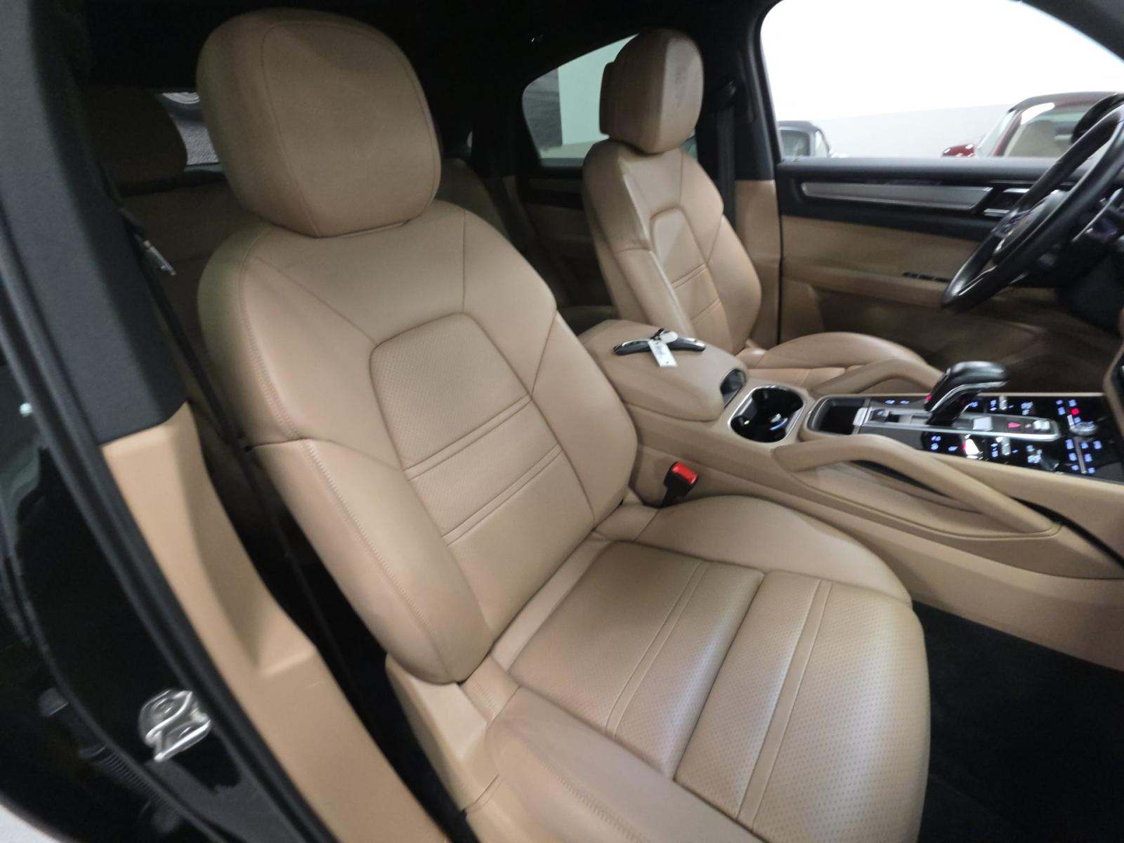 2023 Porsche Cayenne Platinum Edition AWD