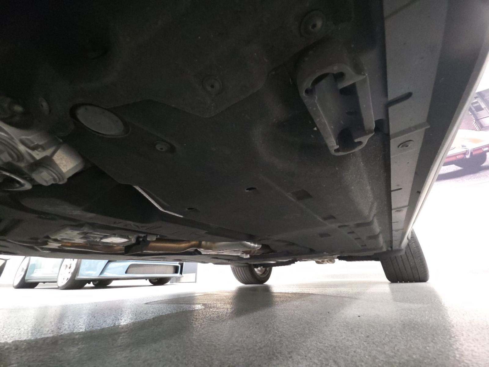 2023 Porsche Cayenne Platinum Edition AWD