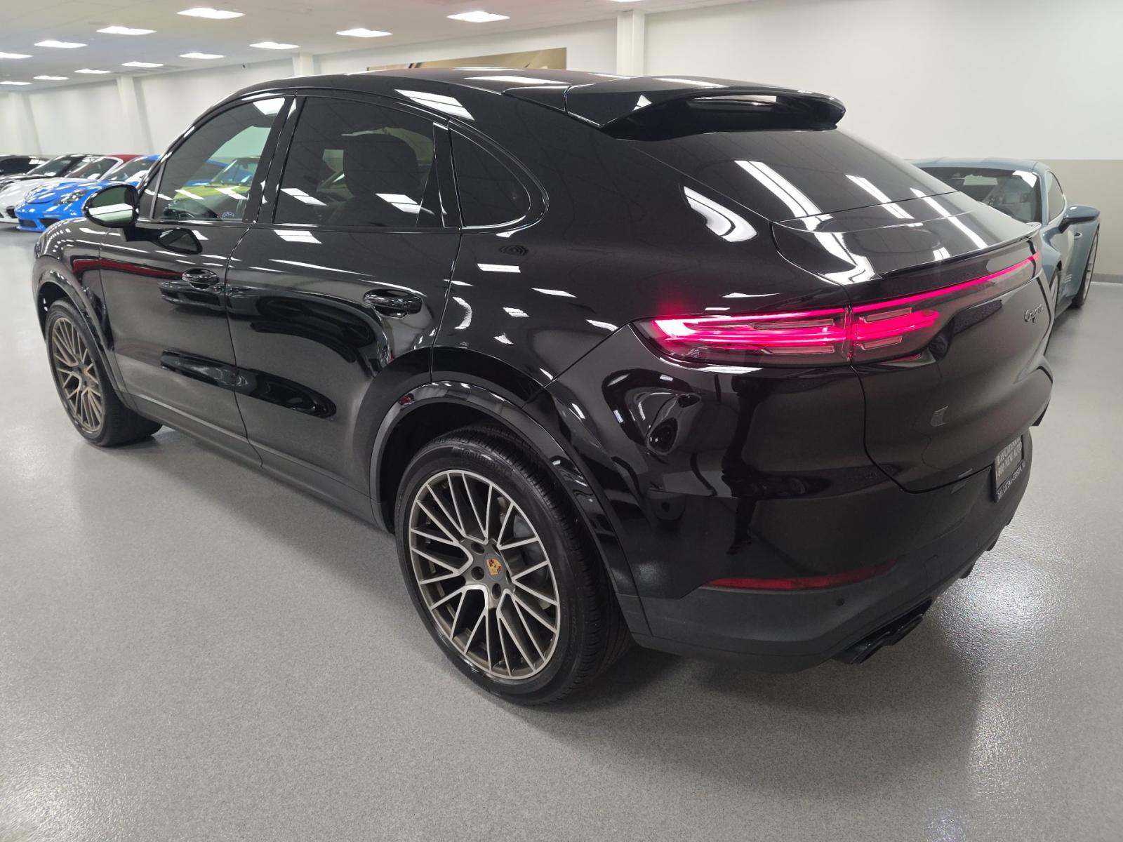 2023 Porsche Cayenne Platinum Edition AWD