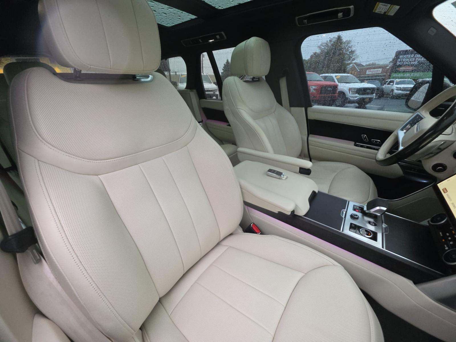 2023 Land Rover Range Rover SE AWD