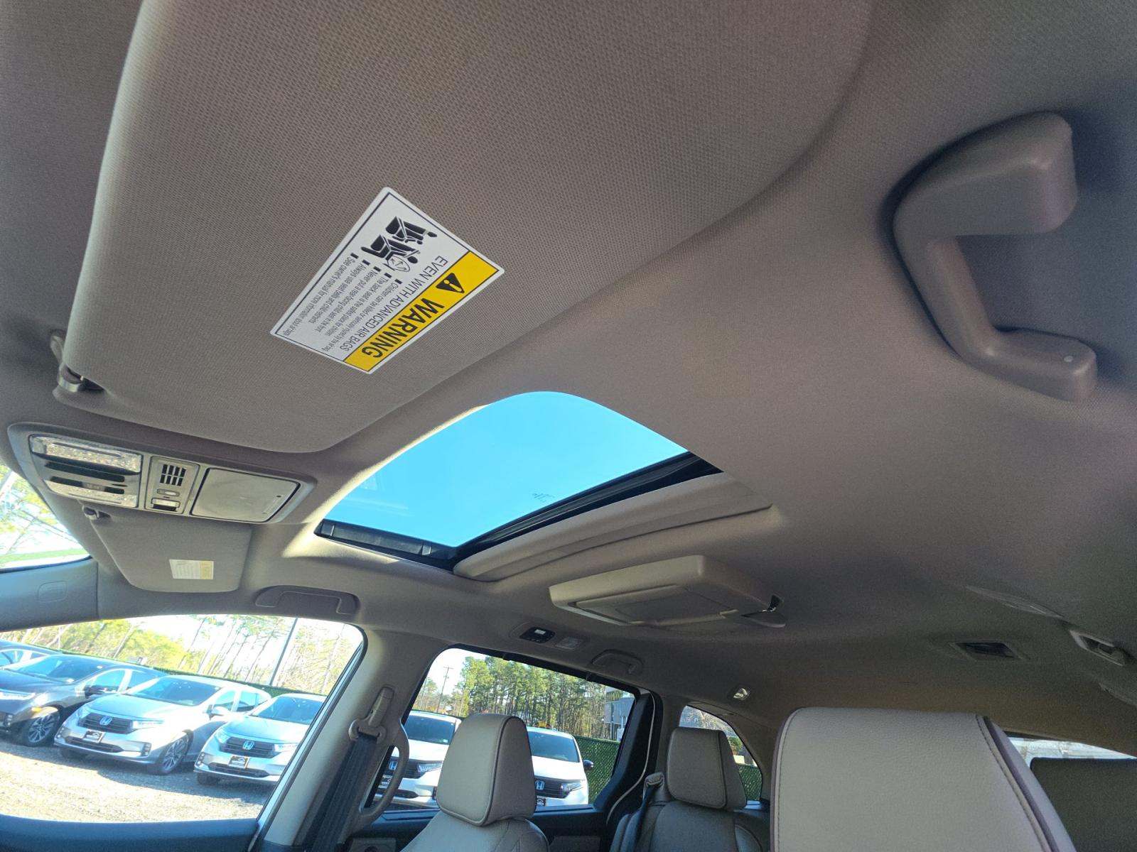 2022 Honda Odyssey Elite FWD