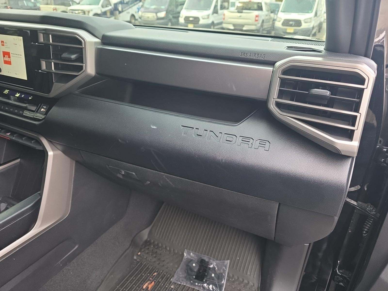 2025 Toyota Tundra SR5 AWD