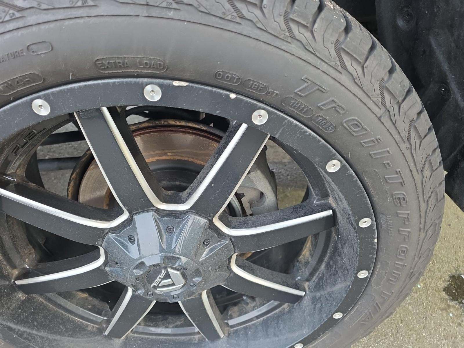 2025 Toyota Tundra SR5 AWD