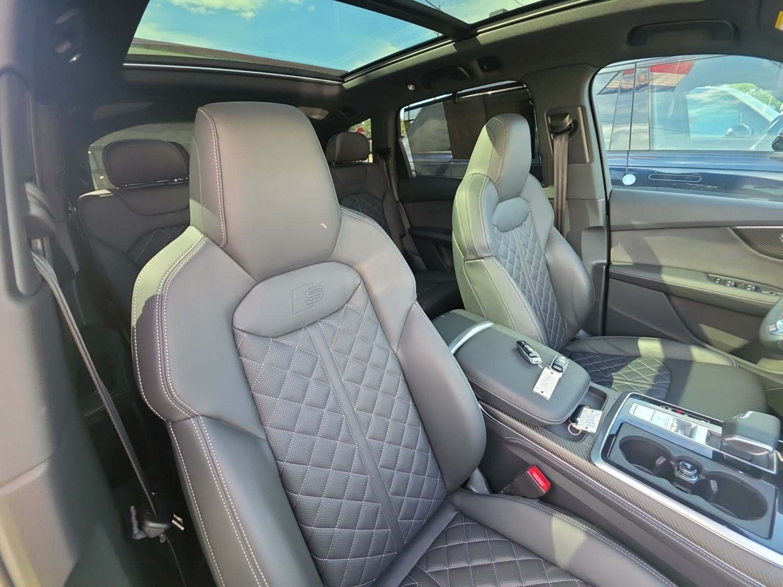 2025 Audi SQ7 Prestige AWD