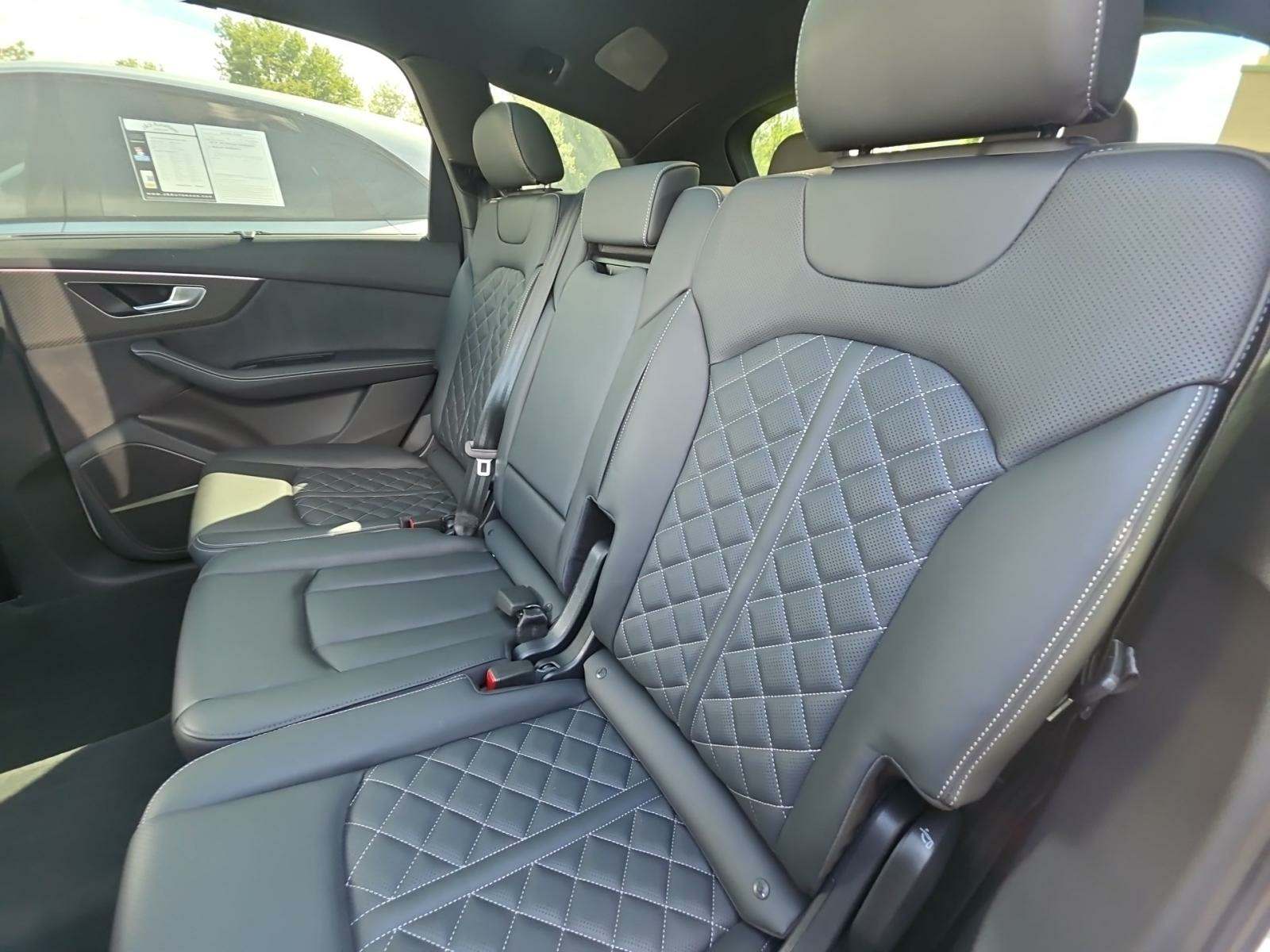 2025 Audi SQ7 Prestige AWD