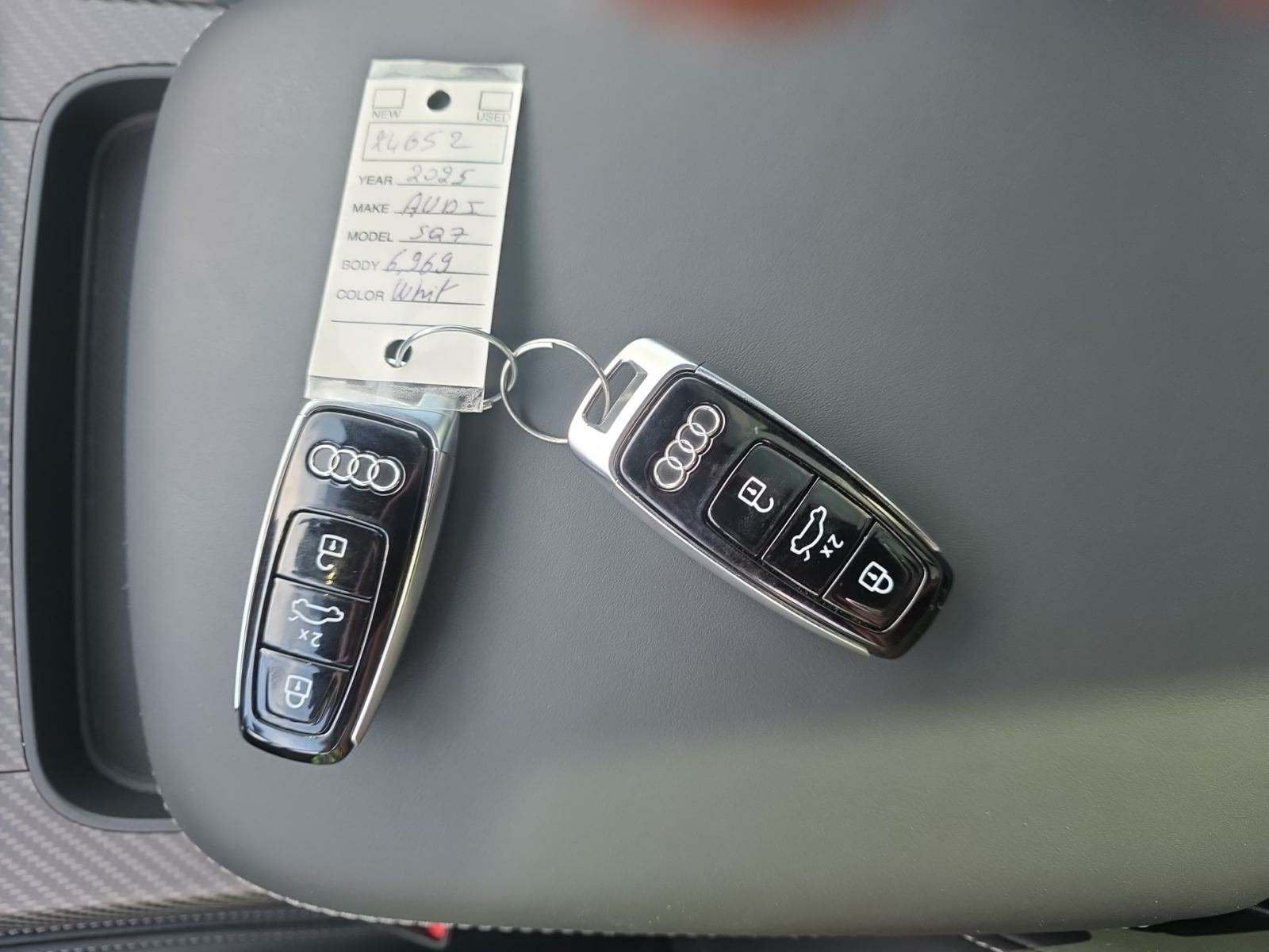 2025 Audi SQ7 Prestige AWD