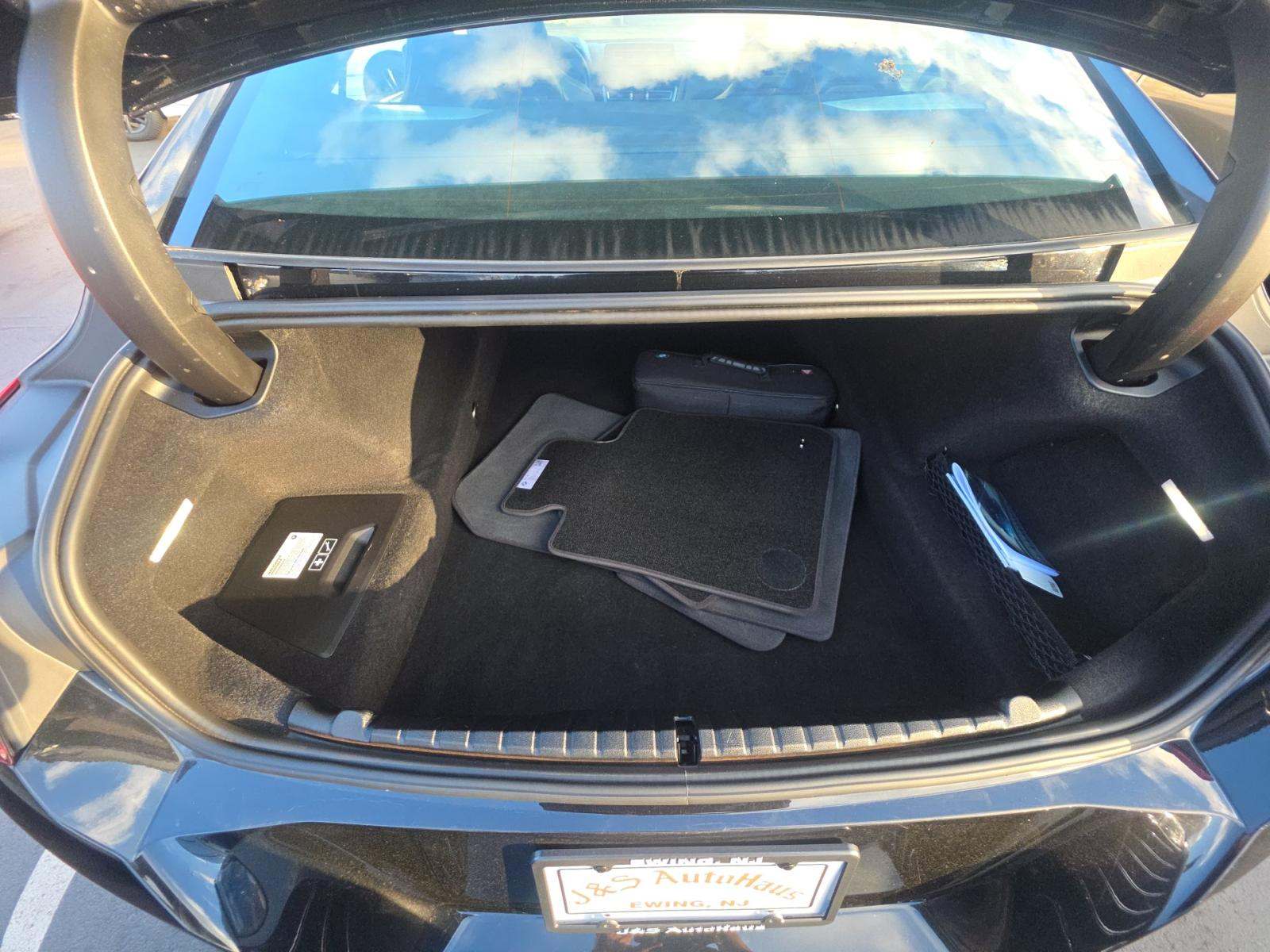 2023 BMW 8 Series ALPINA B8 xDrive AWD