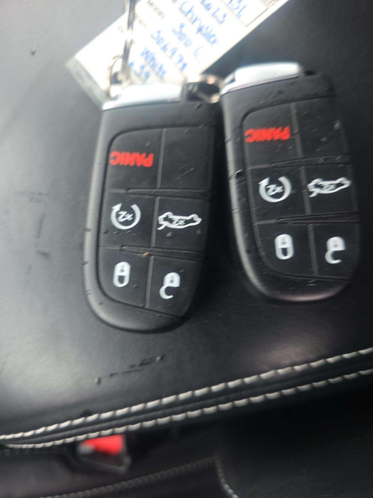 2023 Chrysler 300 C RWD