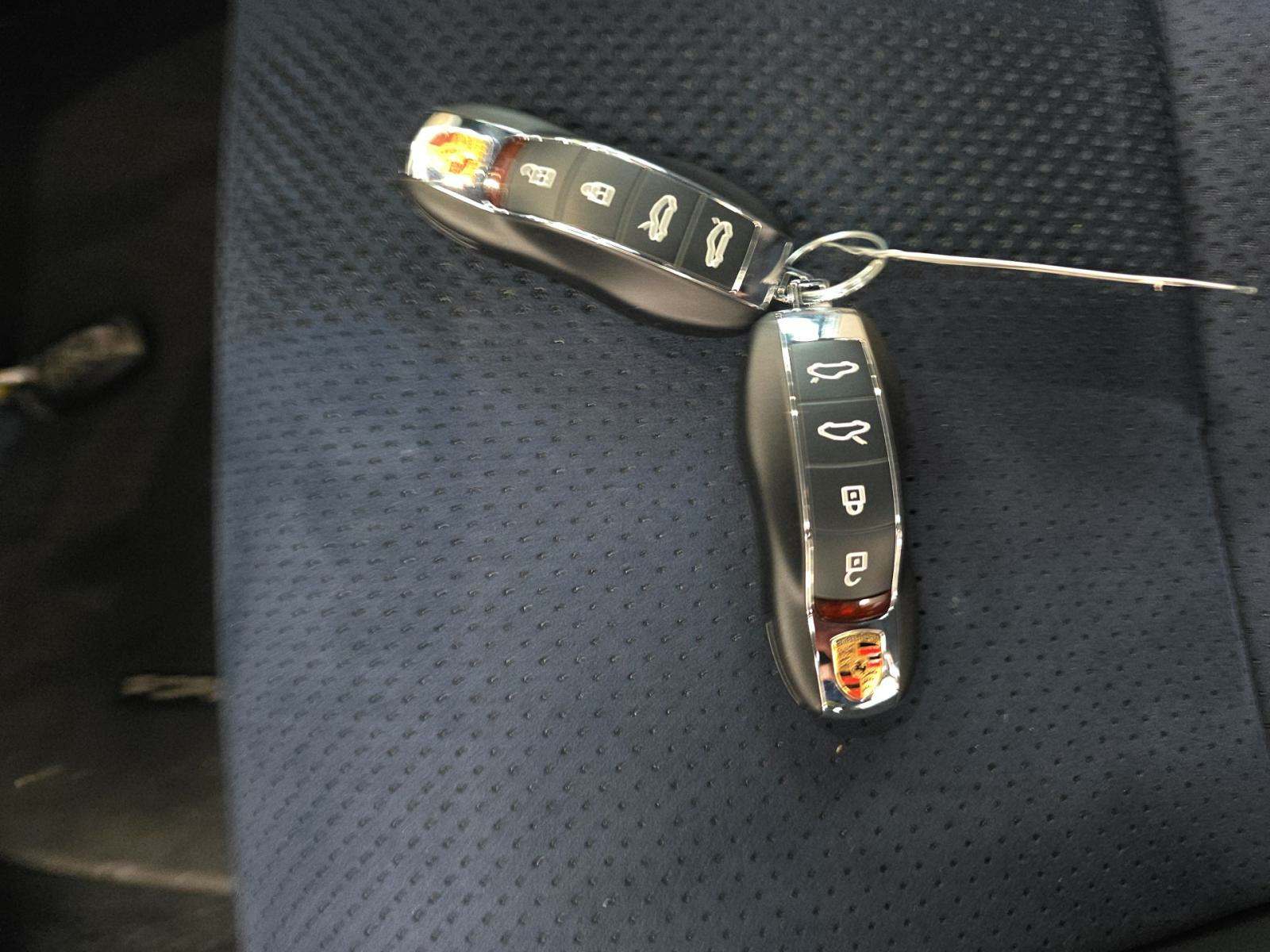 2024 Porsche 718 Cayman GT4 RS RWD