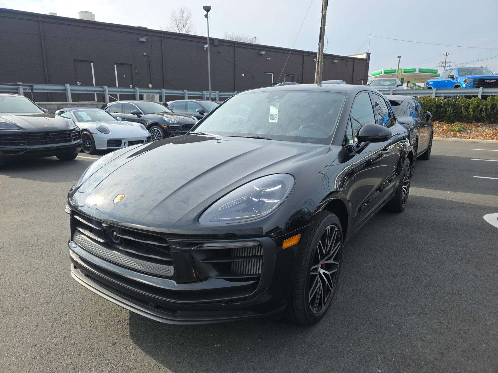 2024 Porsche Macan S AWD