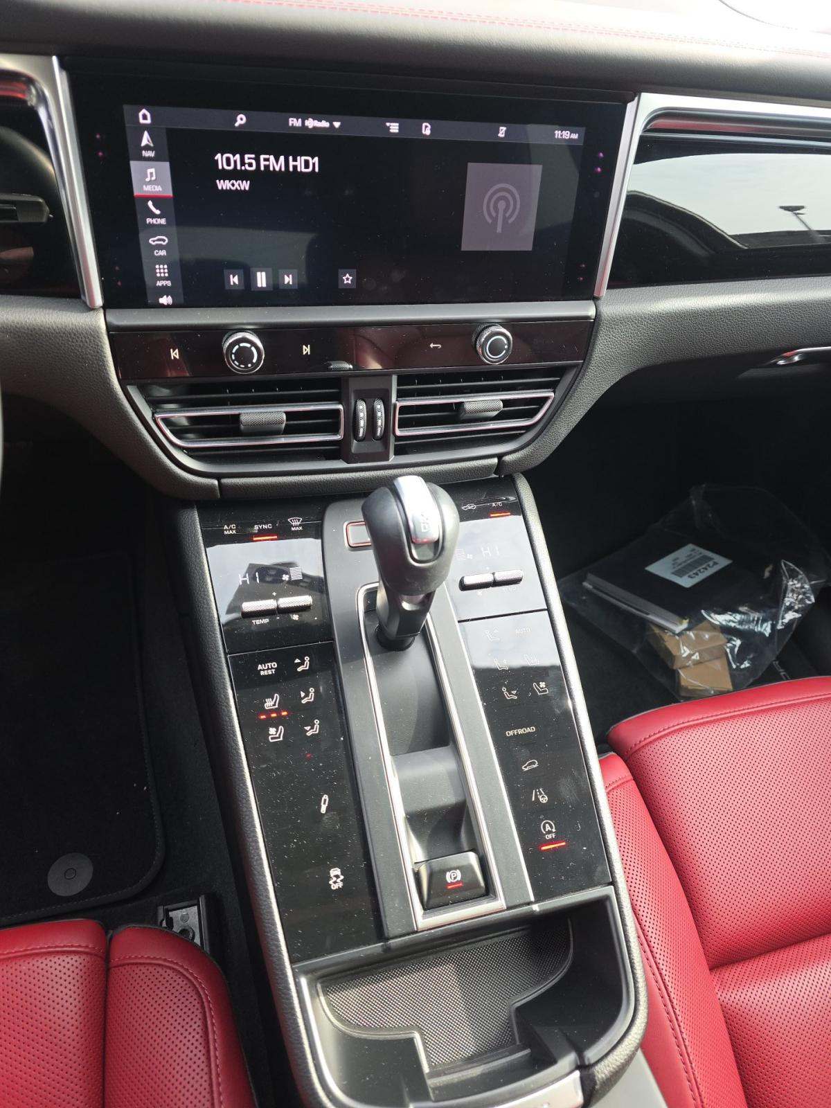 2024 Porsche Macan S AWD