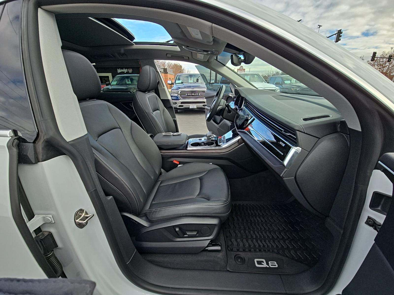 2023 Audi Q8 Premium AWD