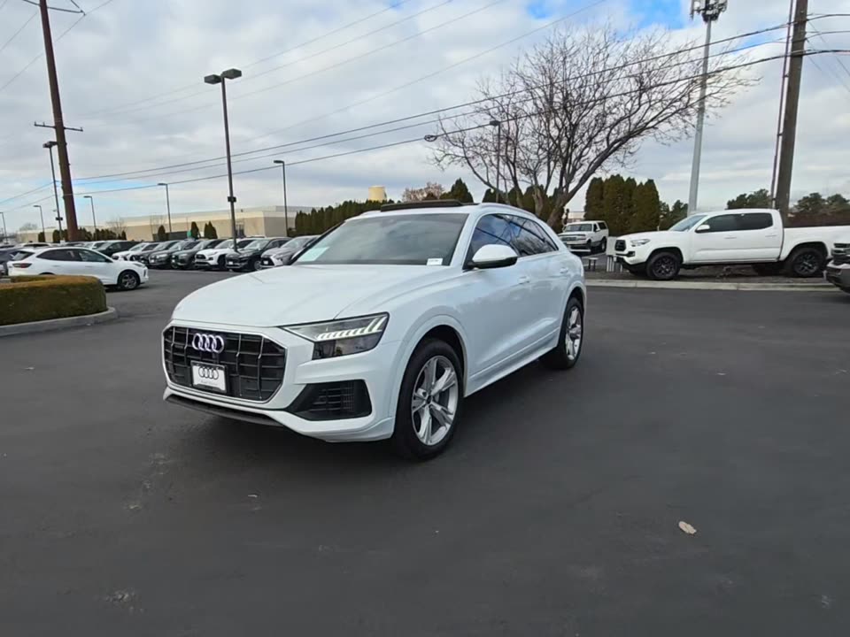 2023 Audi Q8 Premium AWD