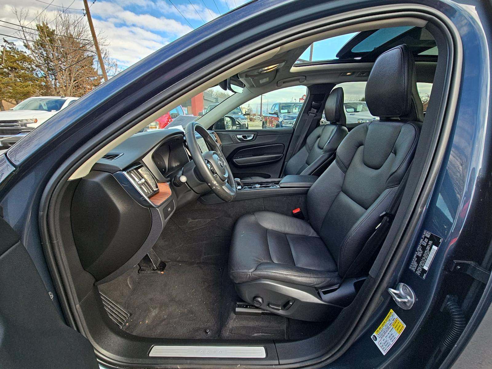 2024 Volvo XC60 B5 Plus AWD