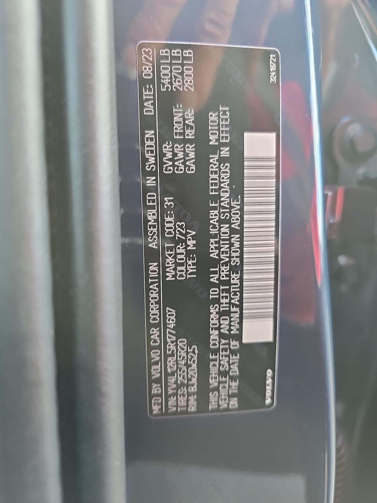 2024 Volvo XC60 B5 Plus AWD