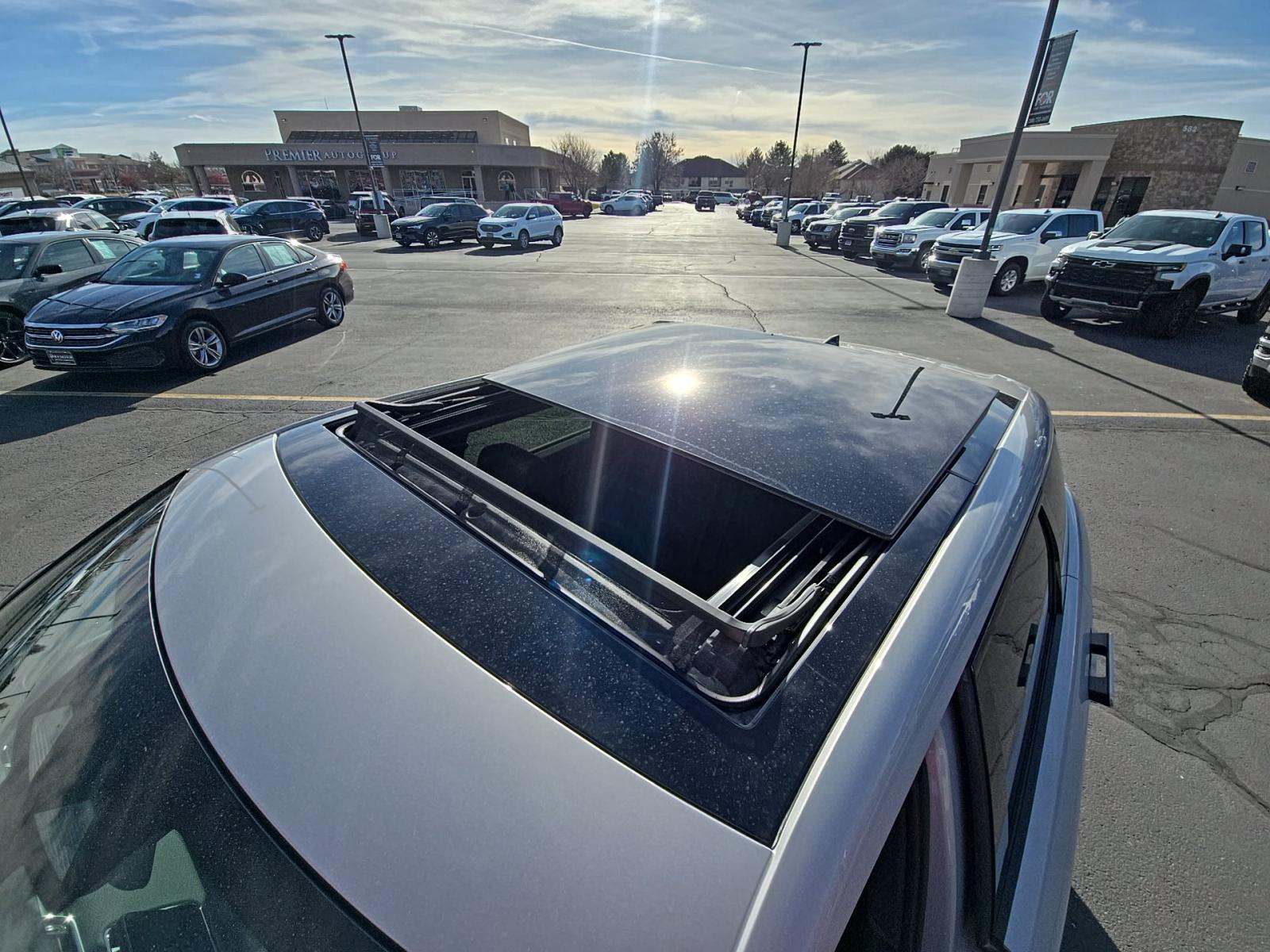 2023 Land Rover Range Rover Evoque R-Dynamic S AWD