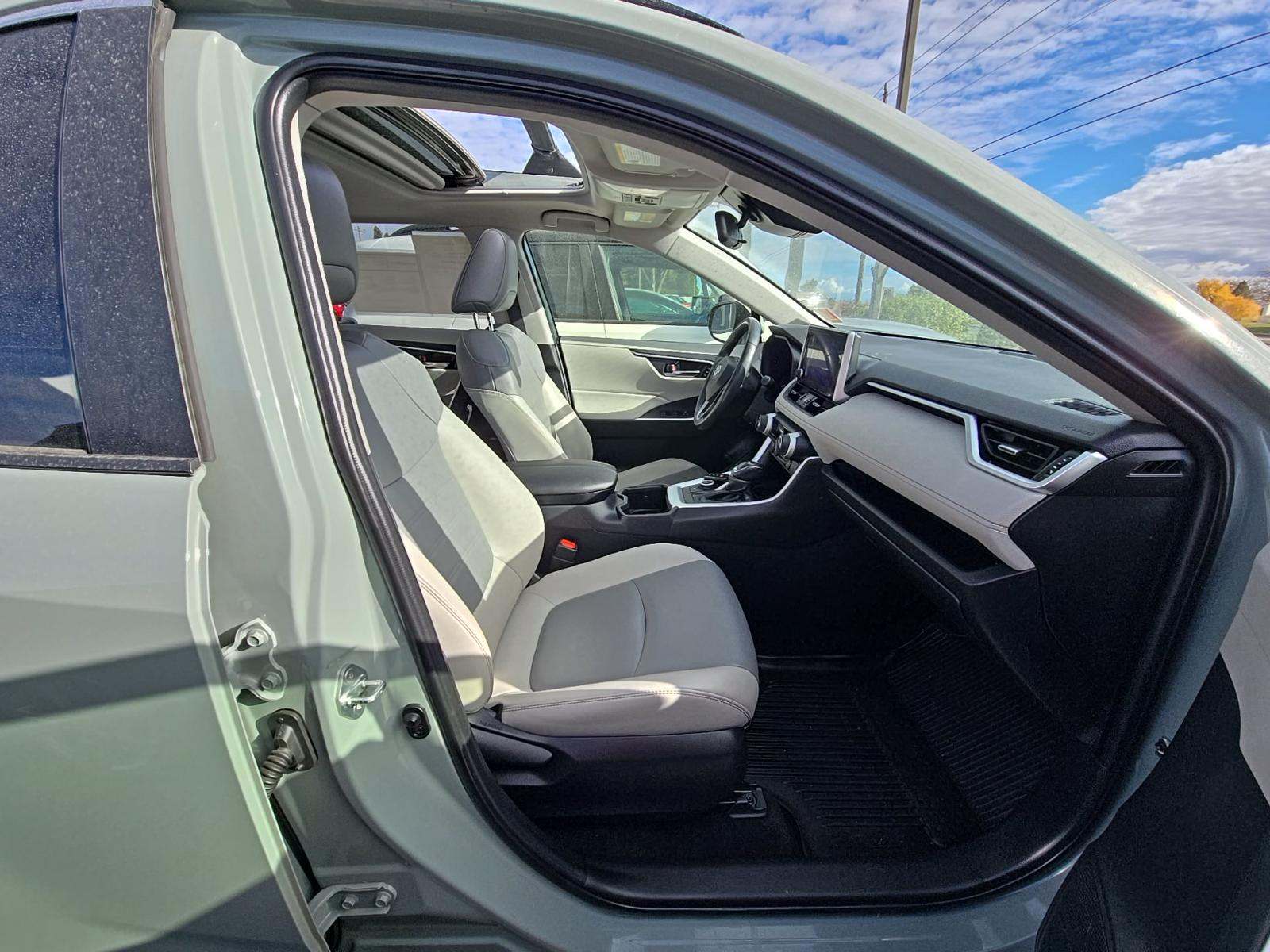 2023 Toyota RAV4 Hybrid XLE Premium AWD