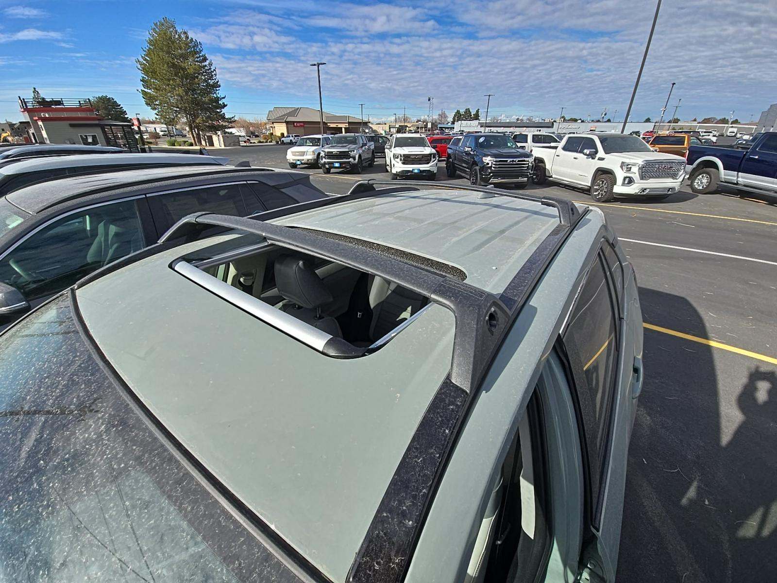 2023 Toyota RAV4 Hybrid XLE Premium AWD