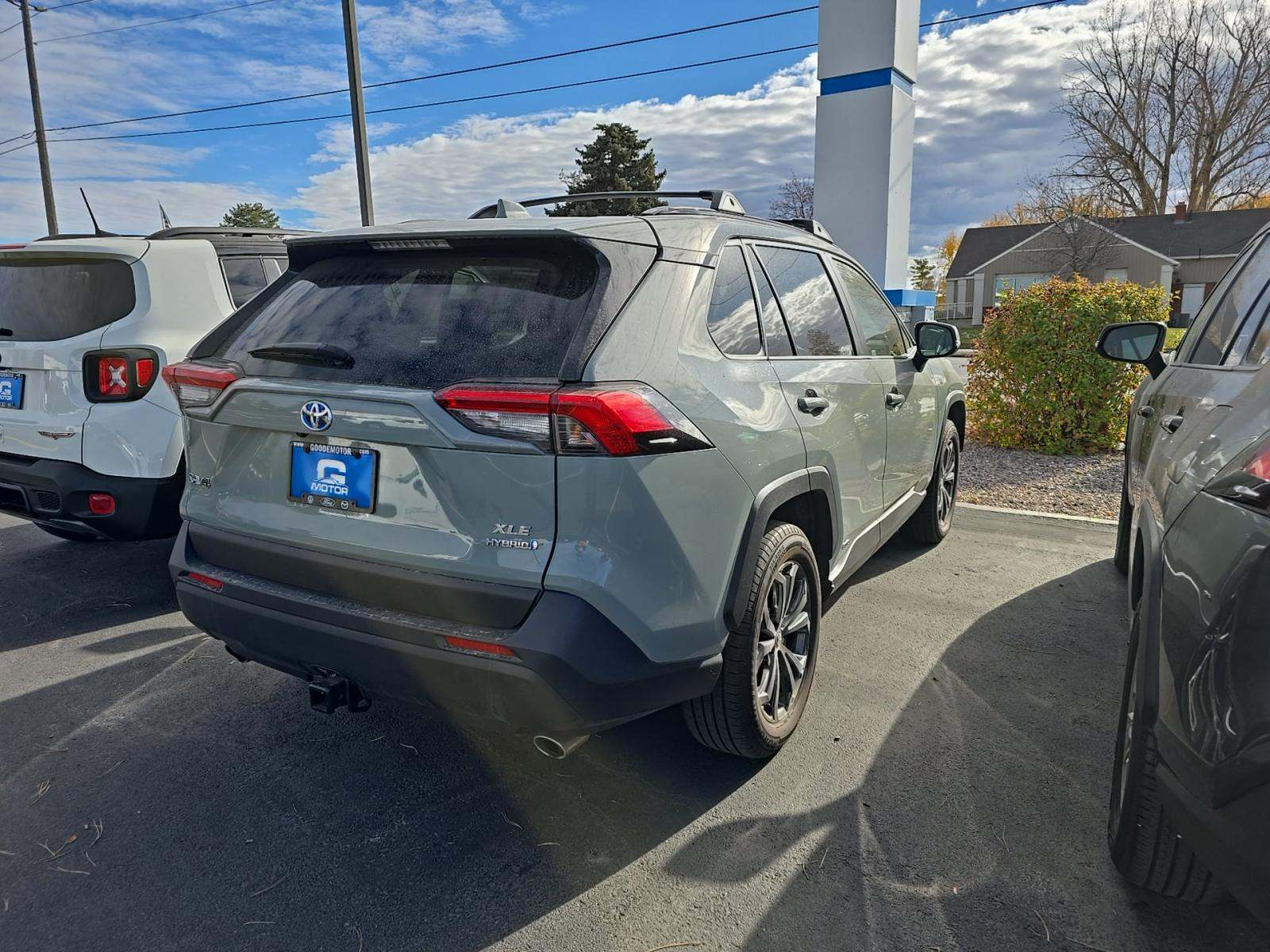 2023 Toyota RAV4 Hybrid XLE Premium AWD