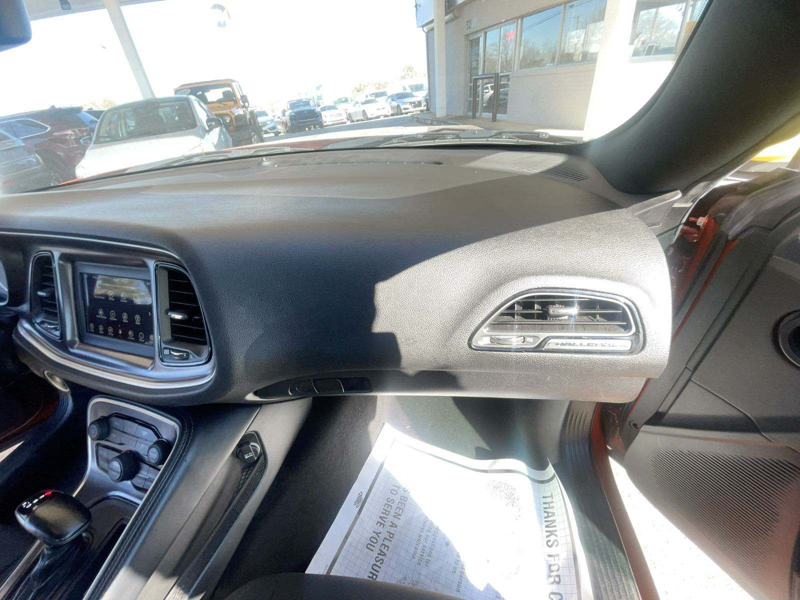 2021 Dodge Challenger SXT RWD