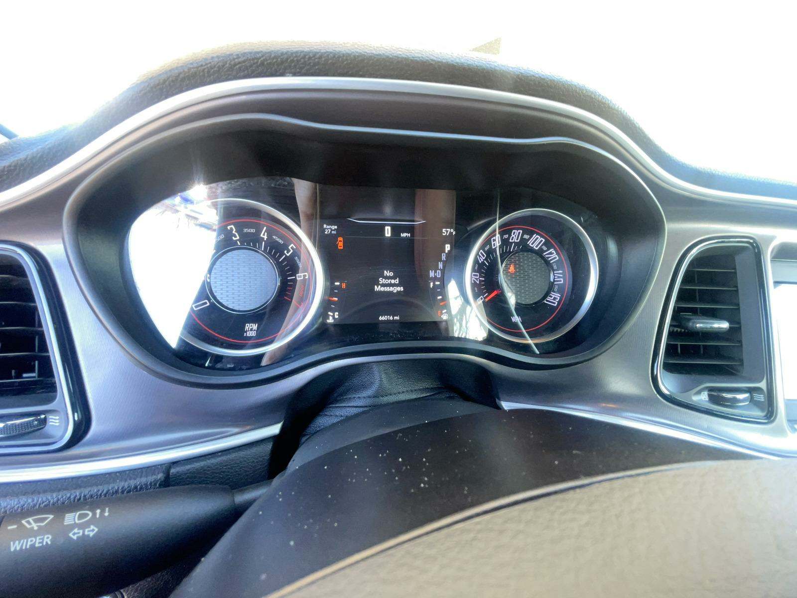 2021 Dodge Challenger SXT RWD