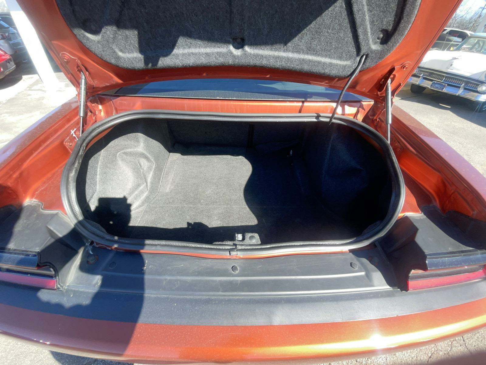 2021 Dodge Challenger SXT RWD