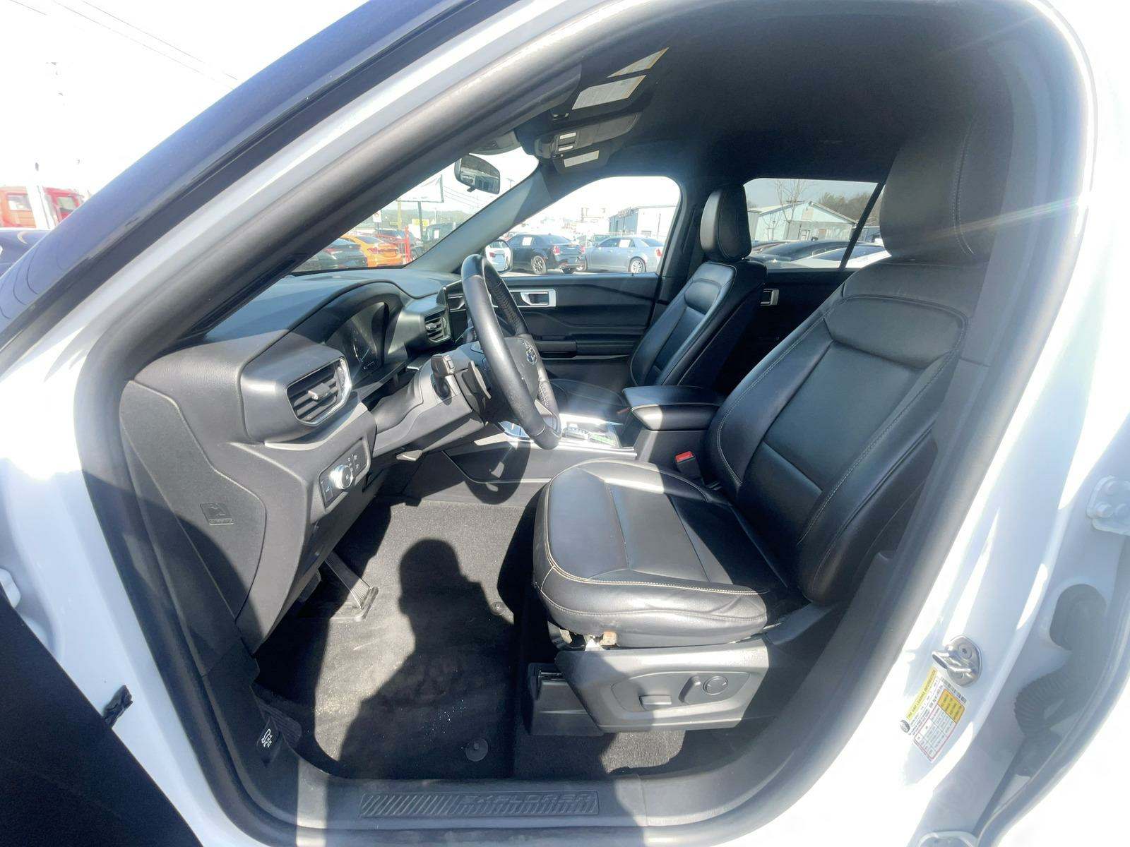 2020 Ford Explorer XLT RWD