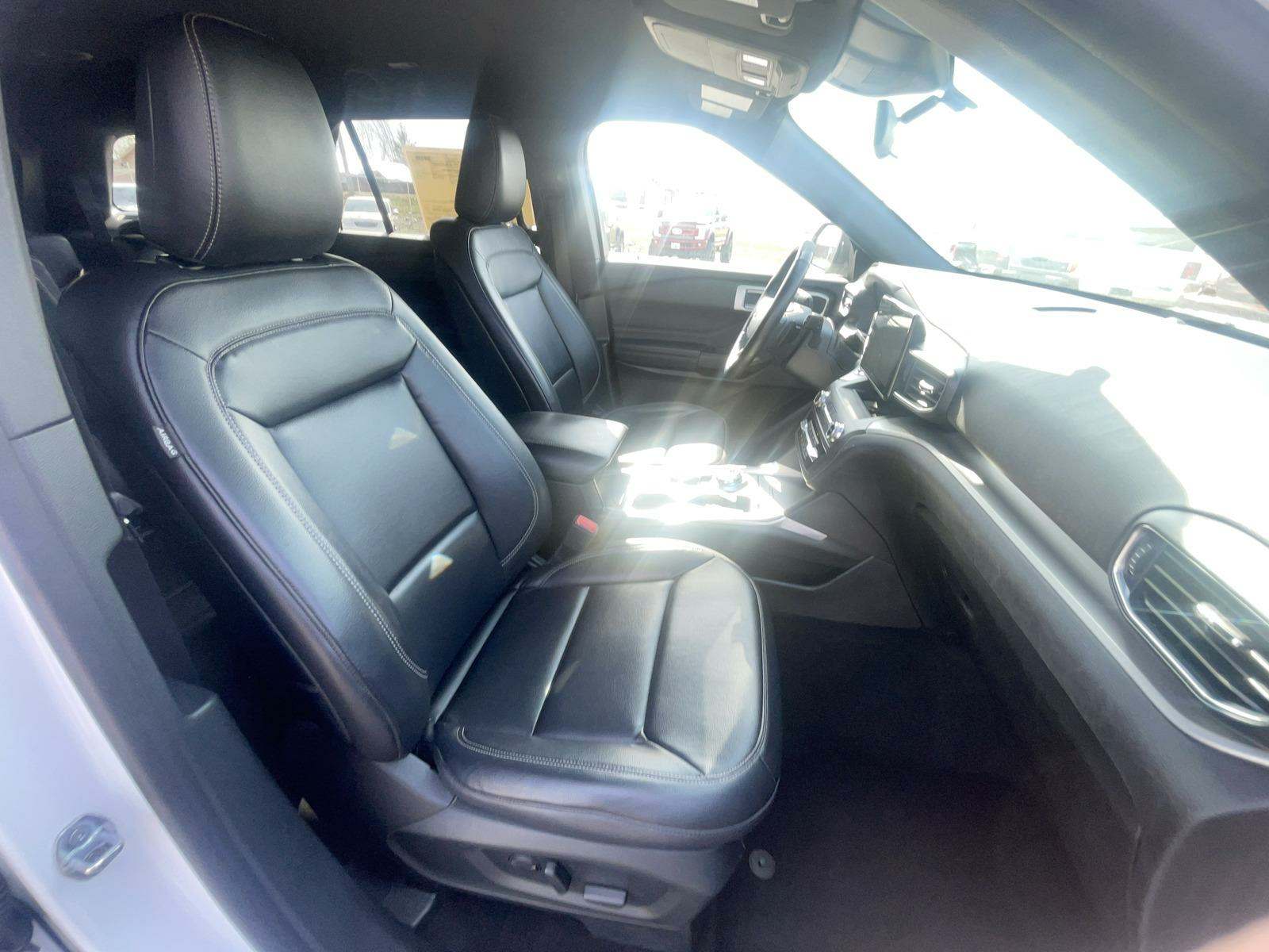 2020 Ford Explorer XLT RWD