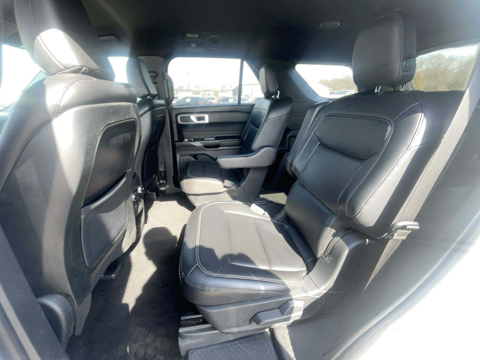 2020 Ford Explorer XLT RWD