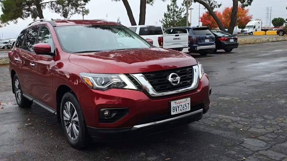 2020 Nissan Pathfinder SL