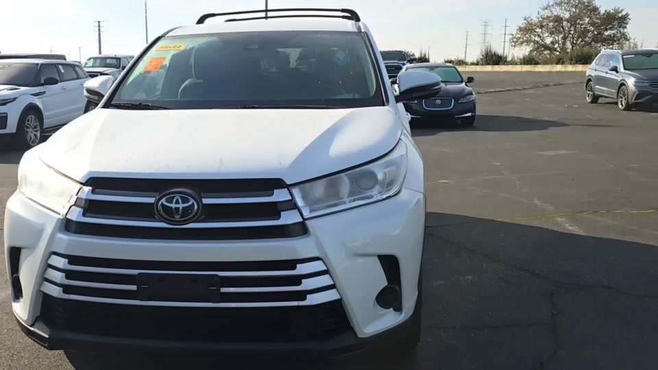 2019 Toyota Highlander LE