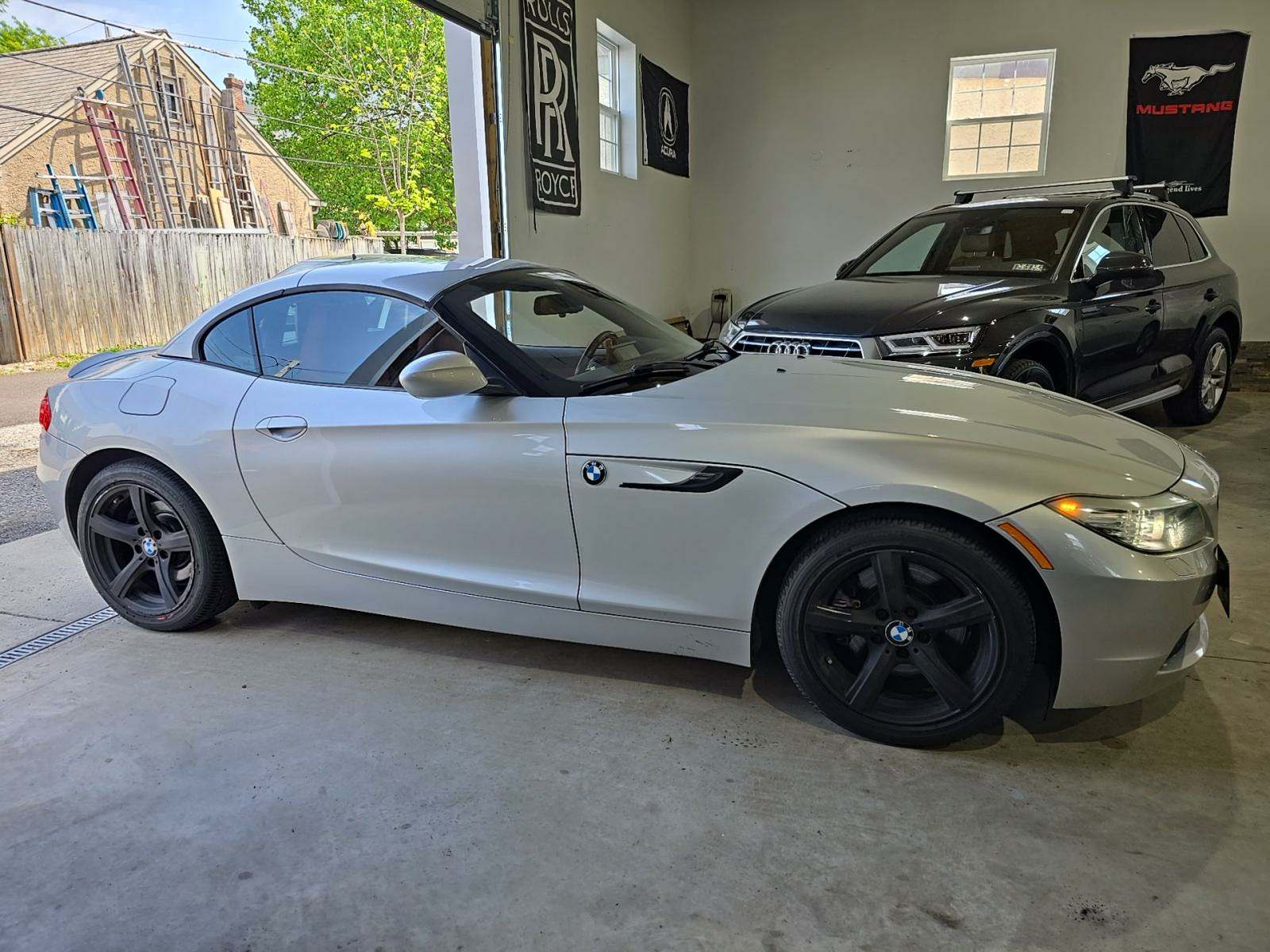 2011 BMW Z4 sDrive30i RWD