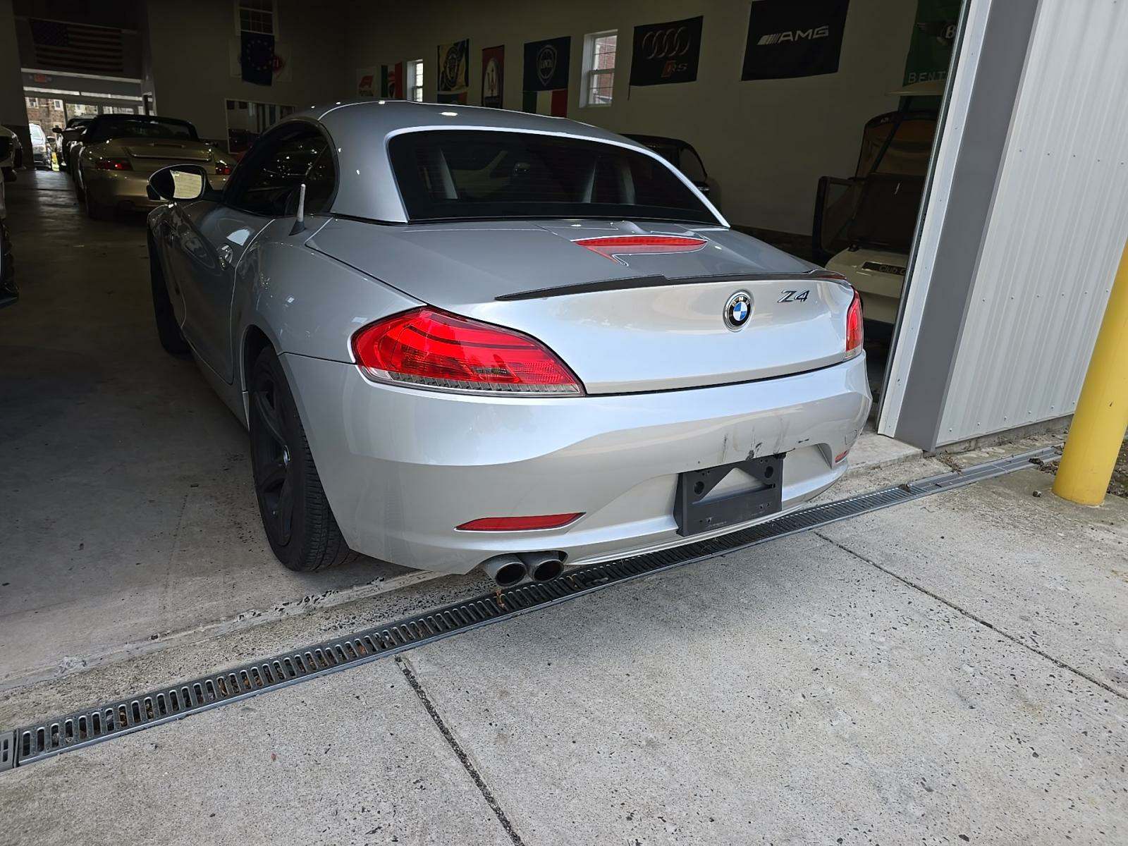 2011 BMW Z4 sDrive30i RWD